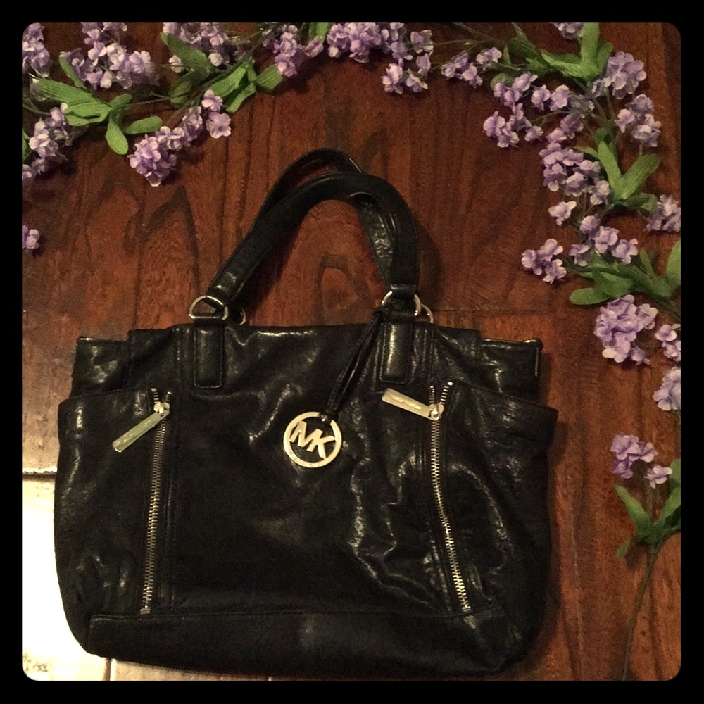 Black Michael Kors 👜♥️👌